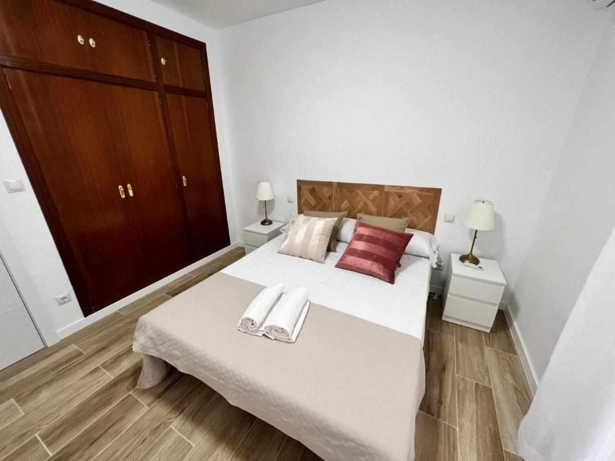 Apartamenticos Libertad I Сарагоса Екстериор снимка