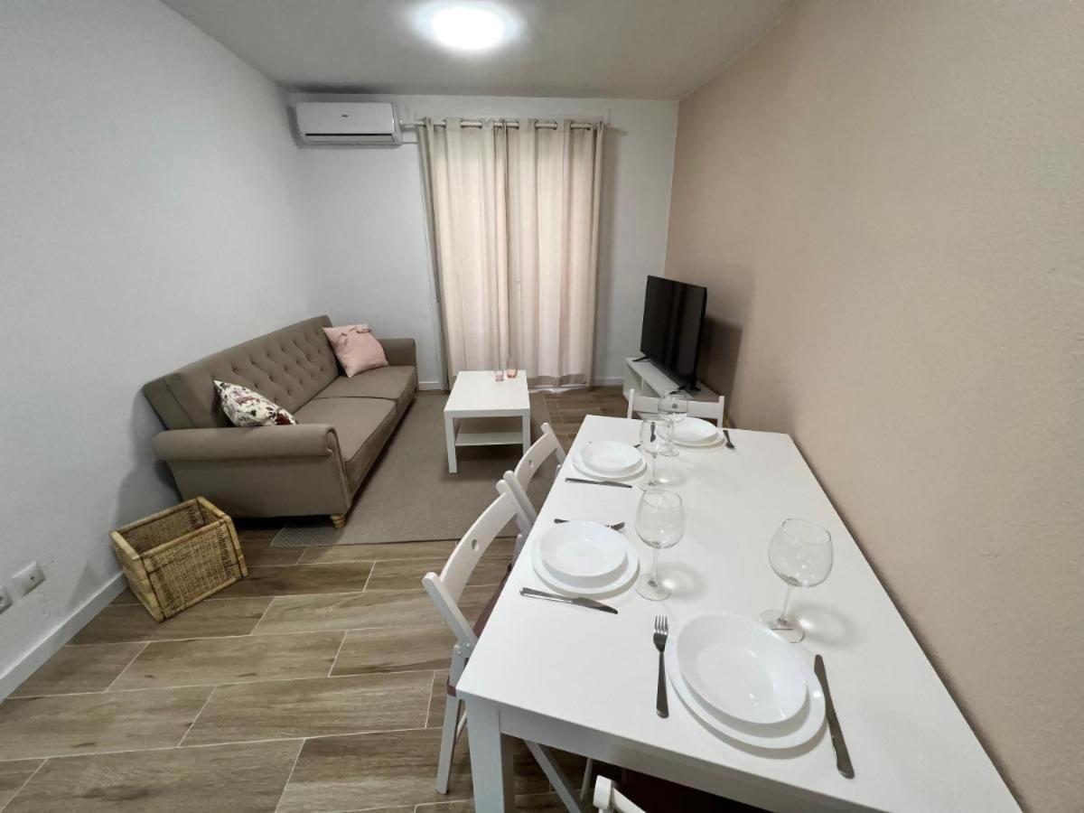 Apartamenticos Libertad I Сарагоса Екстериор снимка