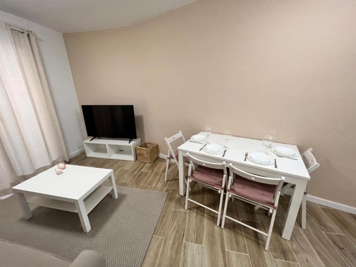 Apartamenticos Libertad I Сарагоса Екстериор снимка