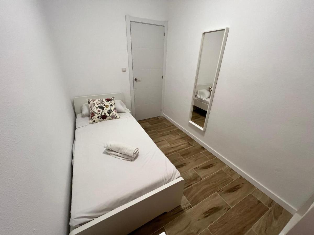 Apartamenticos Libertad I Сарагоса Екстериор снимка